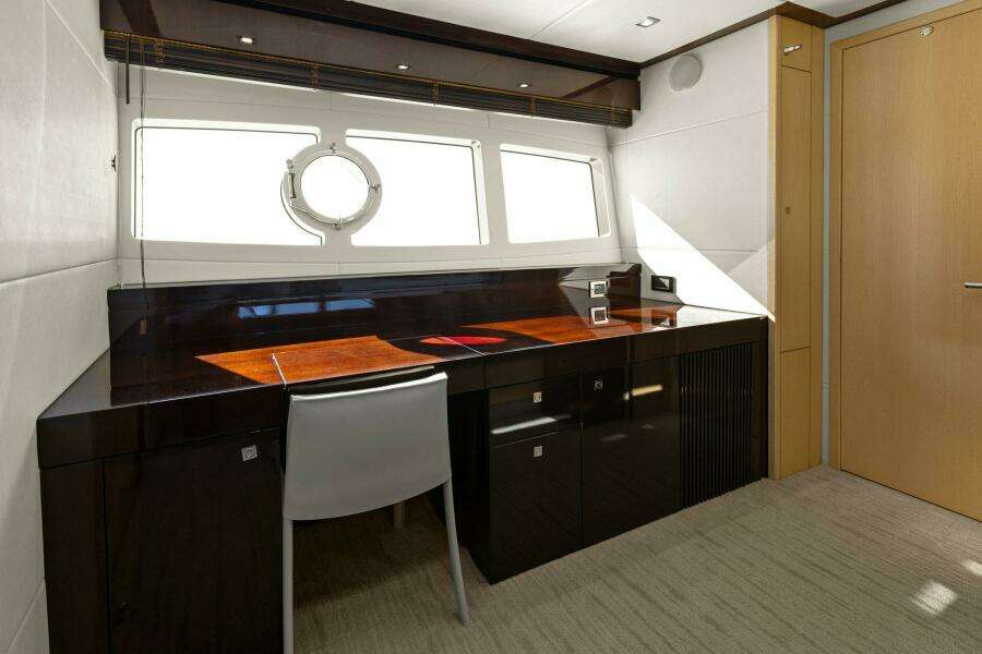 2013 Sunseeker 73 Manhattan