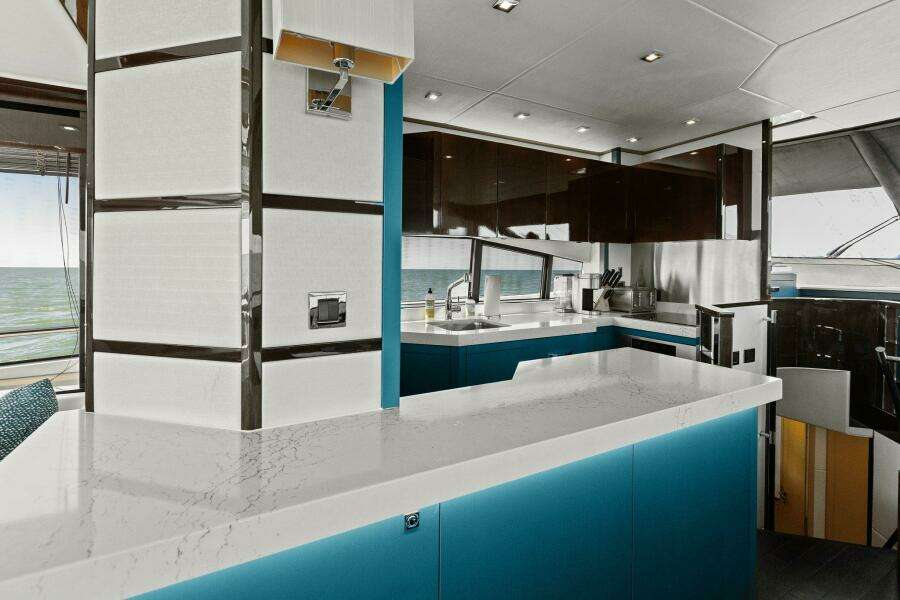 2013 Sunseeker 73 Manhattan