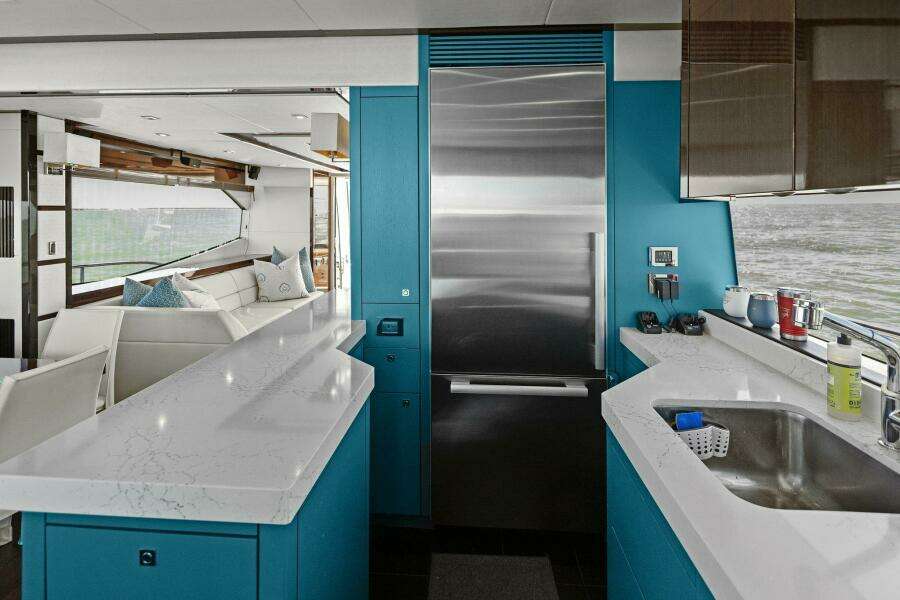 2013 Sunseeker 73 Manhattan