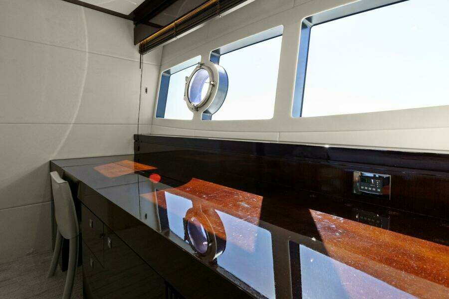 2013 Sunseeker 73 Manhattan