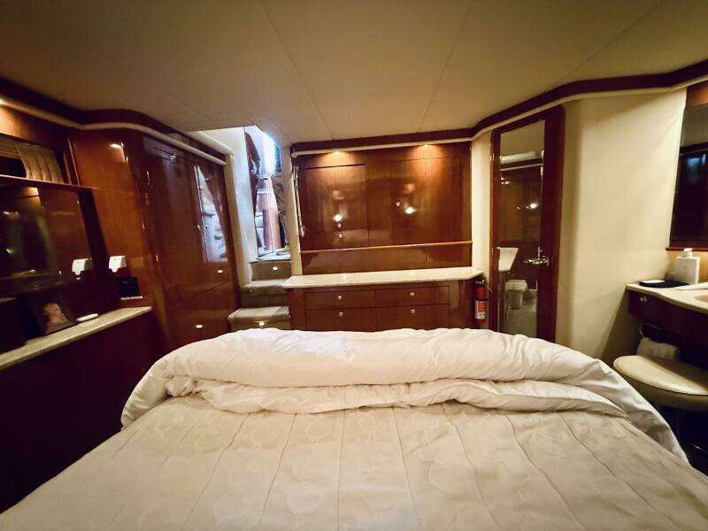 2003 Sea Ray 480 Motor Yacht