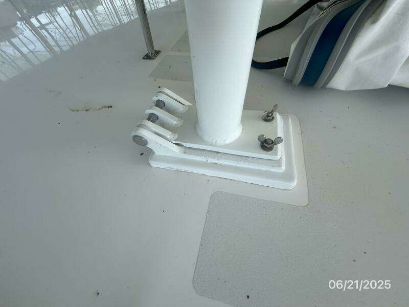 36' Grand Banks mast base hinge