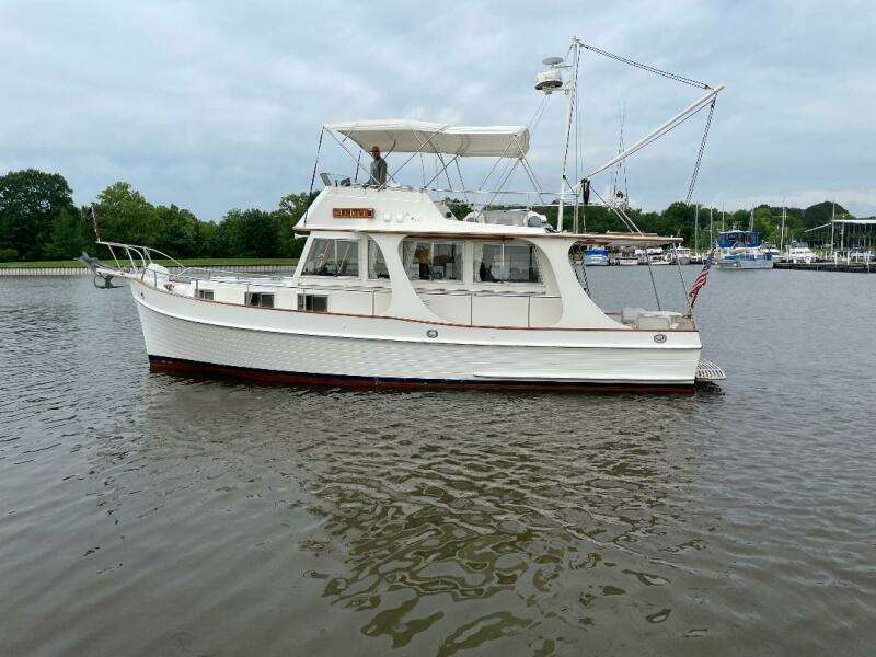 36' Grand Banks port profile