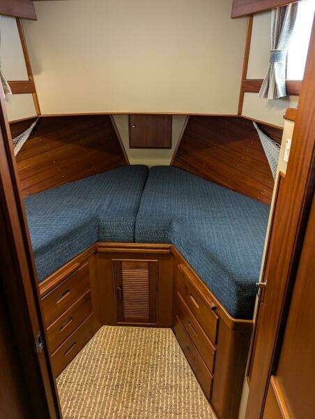 36' Grand Banks master stateroom3