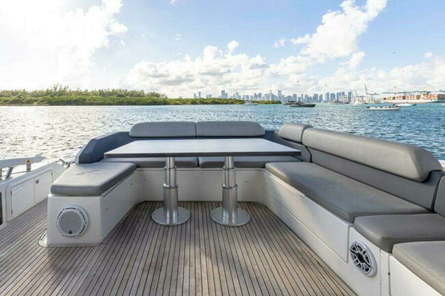 2015 Azimut 55S