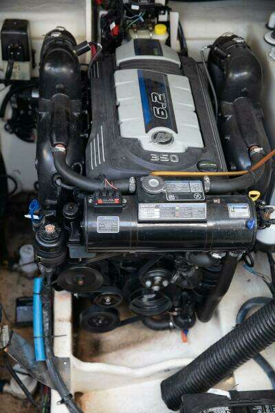 2016 Sea Ray 350 Sundancer