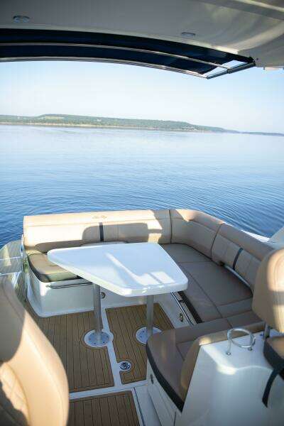 2016 Sea Ray 350 Sundancer