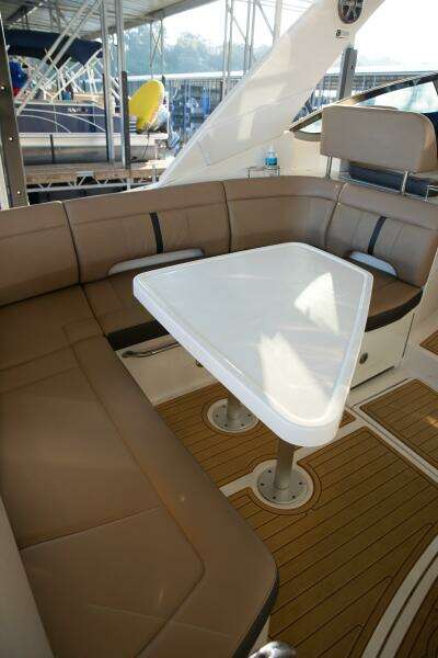 2016 Sea Ray 350 Sundancer