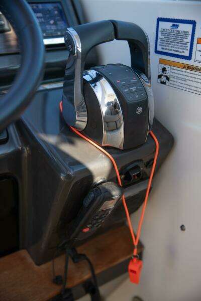 2016 Sea Ray 350 Sundancer