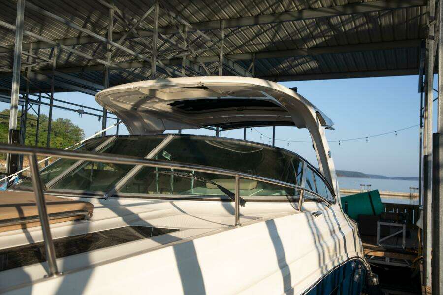 2016 Sea Ray 350 Sundancer