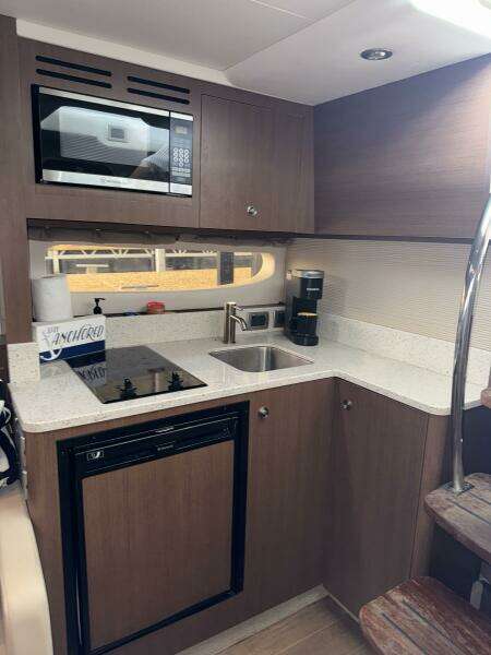 2016 Sea Ray 350 Sundancer