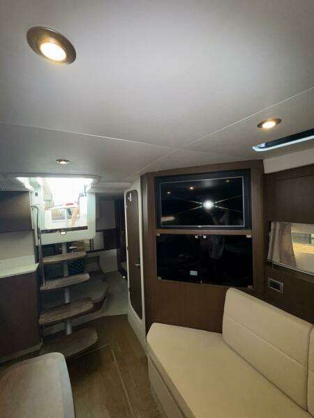 2016 Sea Ray 350 Sundancer