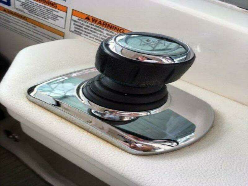 2016 Sea Ray 350 Sundancer