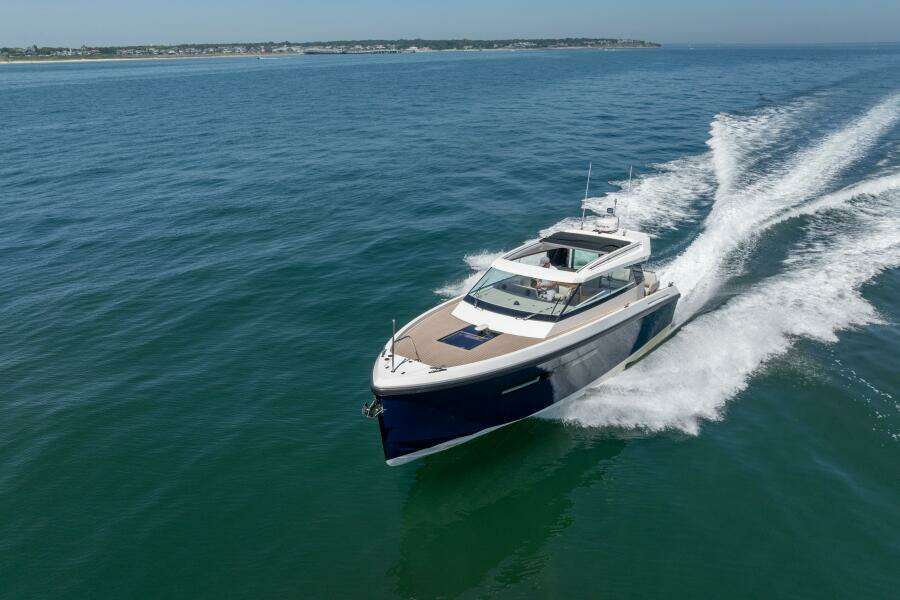 2023 Delta Powerboats 33 Coupe London Calling underway