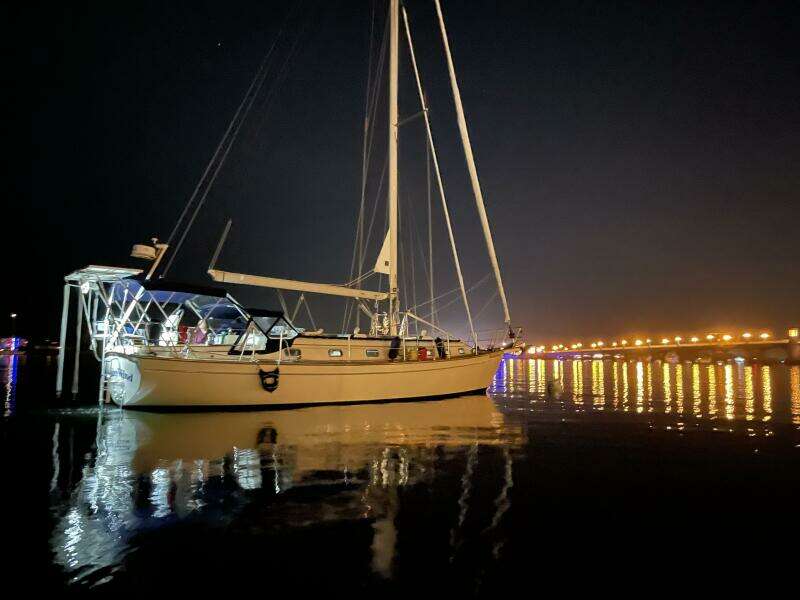 1999 Island Packet 45