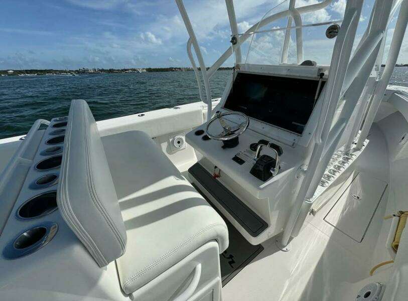 2013 SeaHunter 32T