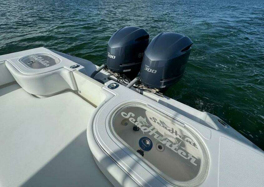 2013 SeaHunter 32T