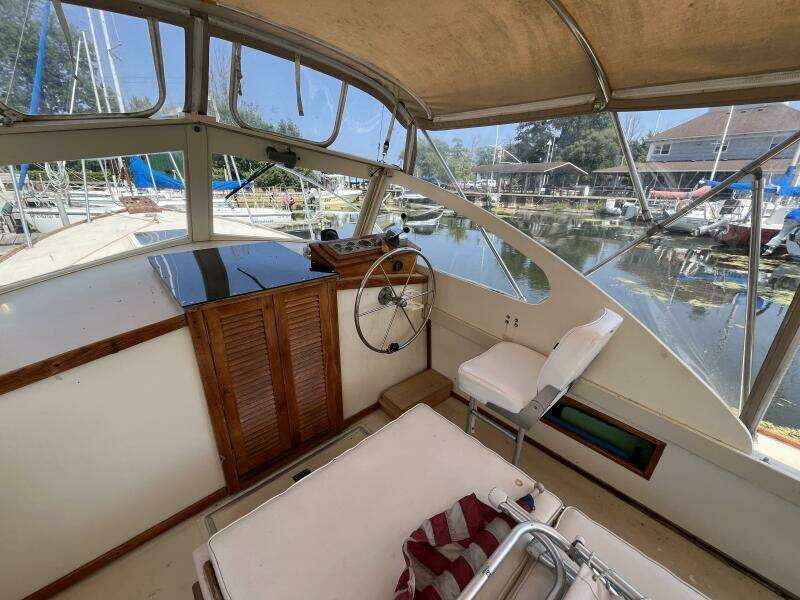 1981 Dyer Dyer 29 Flush Deck-Bass Boat