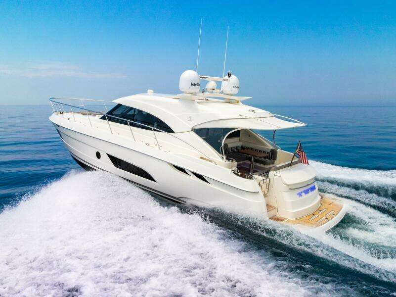 2019 Riviera 4800 Sport Yacht