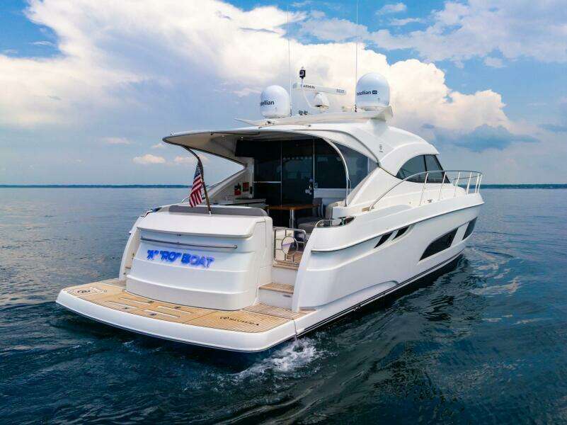2019 Riviera 4800 Sport Yacht