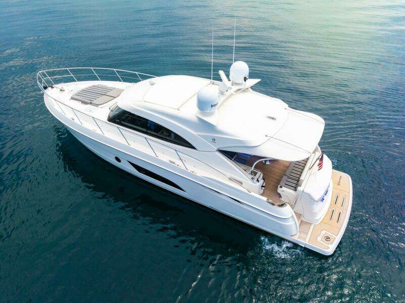 2019 Riviera 4800 Sport Yacht