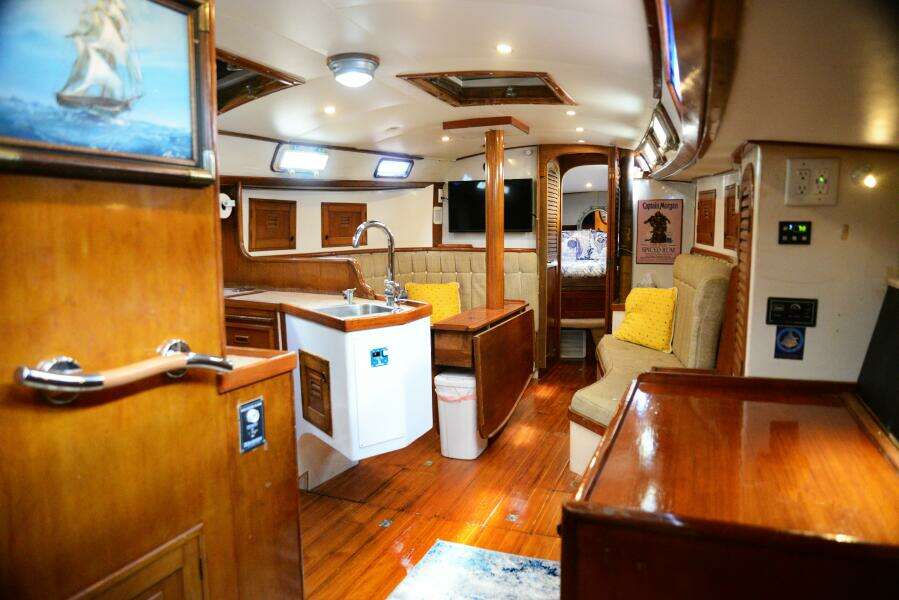 1980 Cheoy Lee Aft Cockpit