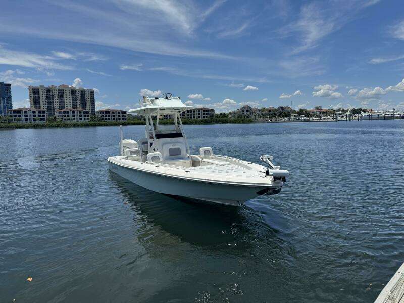 2018 ShearWater 270 Carolina Flare