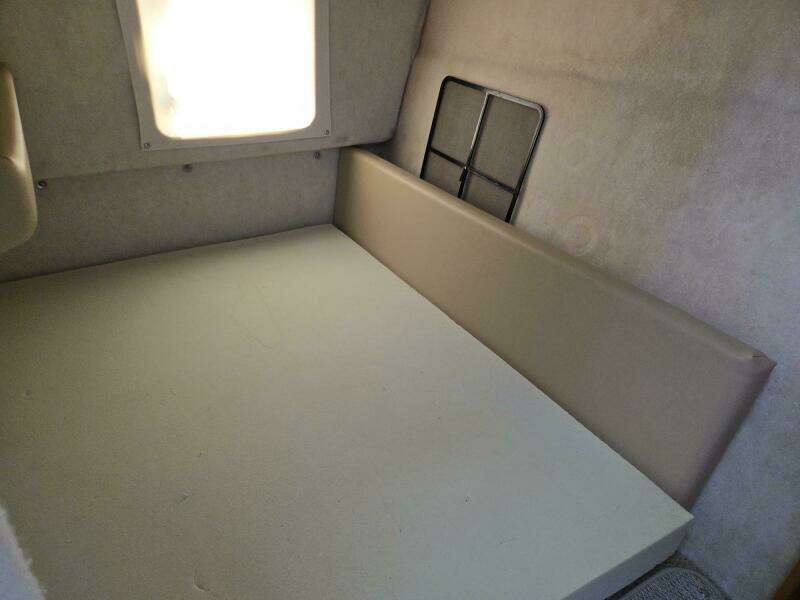 2005 Bayliner 289 EC