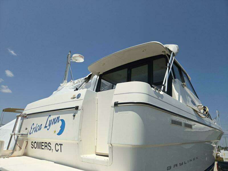 2005 Bayliner 289 EC