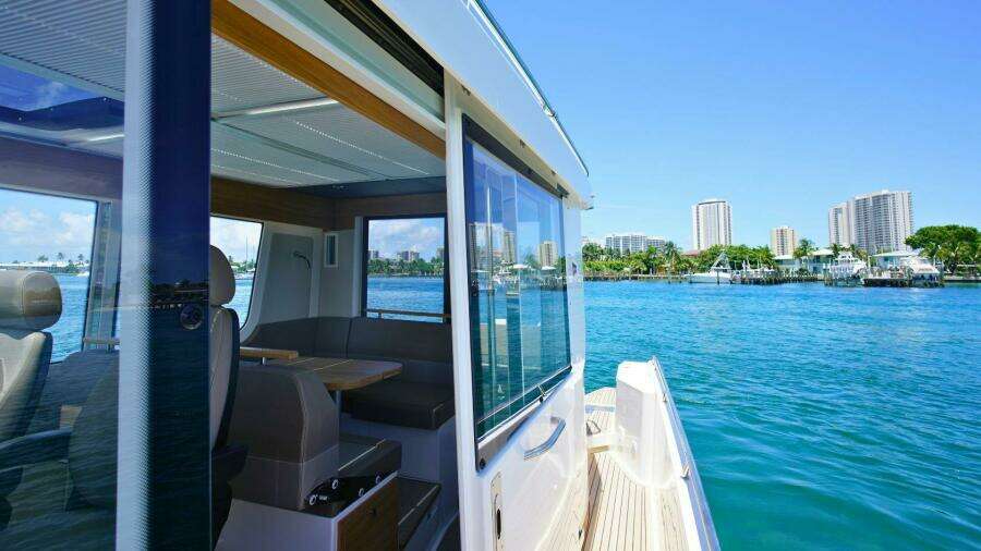 Nimbus Commuter 11 - Port Side