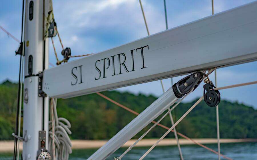 2017 Beneteau Oceanis 60