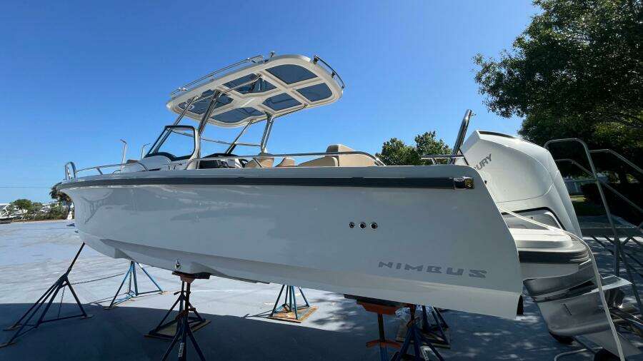 2024 Nimbus Tender 8