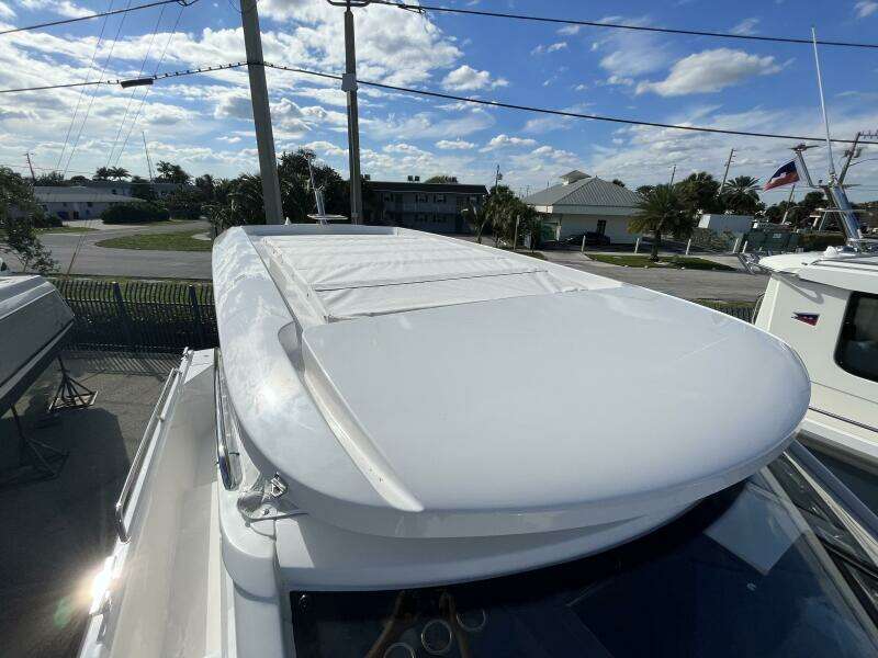 Nimbus Weekender 9 T-Top