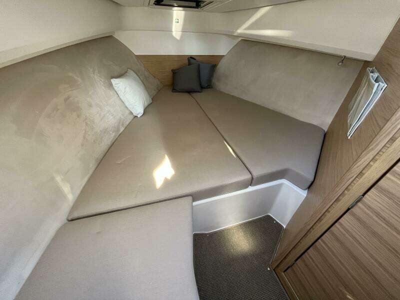 Nimbus Weekender 9 Berth