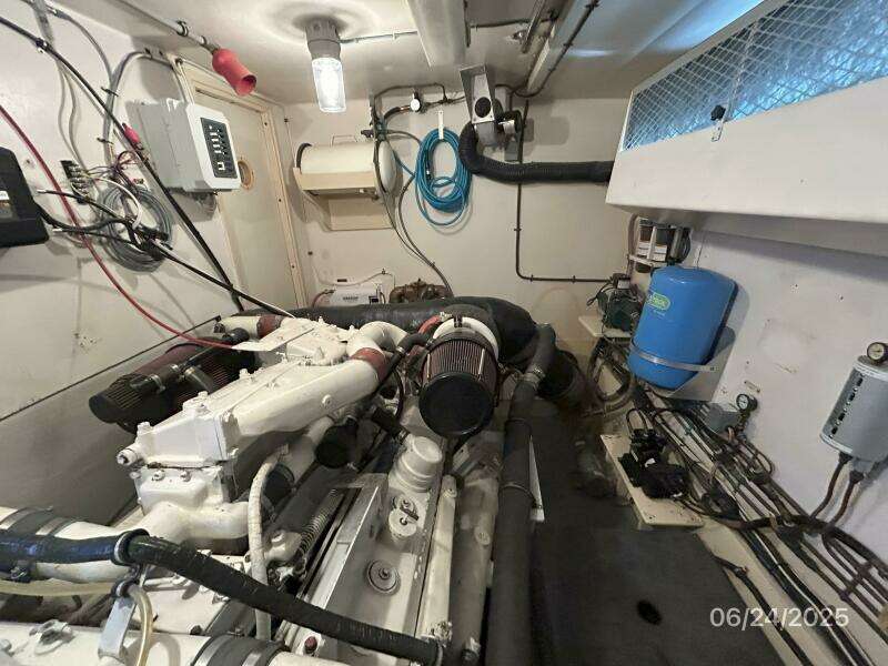 63' Hatteras port engine room aft
