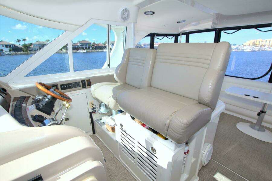 2003 Sea Ray 480 Motor Yacht
