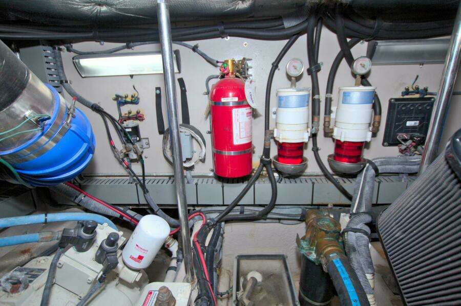 2003 Sea Ray 480 Motor Yacht