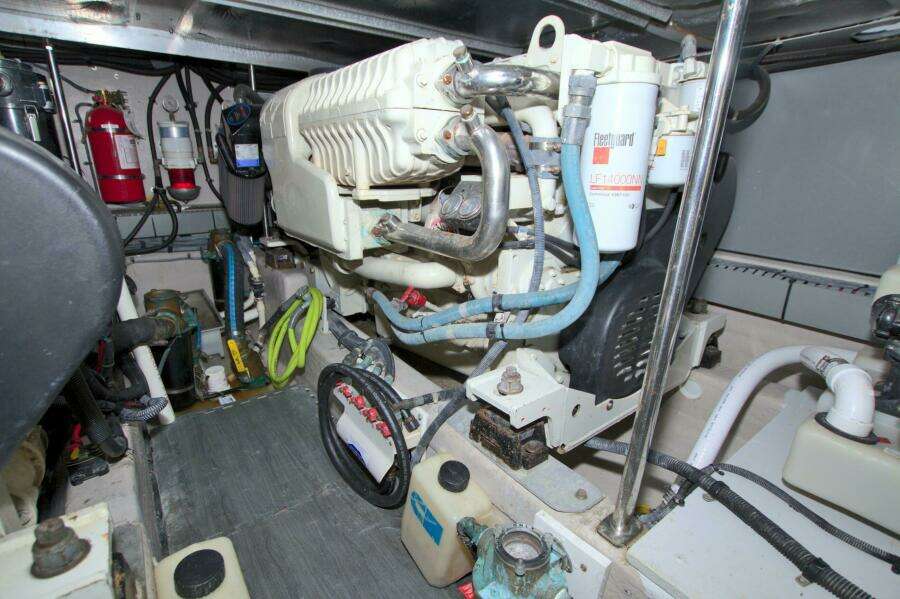 2003 Sea Ray 480 Motor Yacht