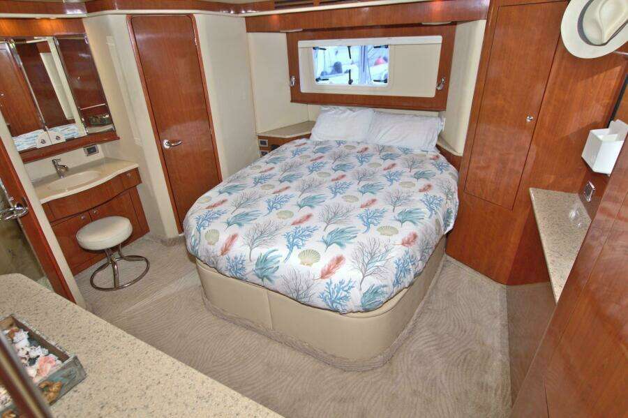 2003 Sea Ray 480 Motor Yacht
