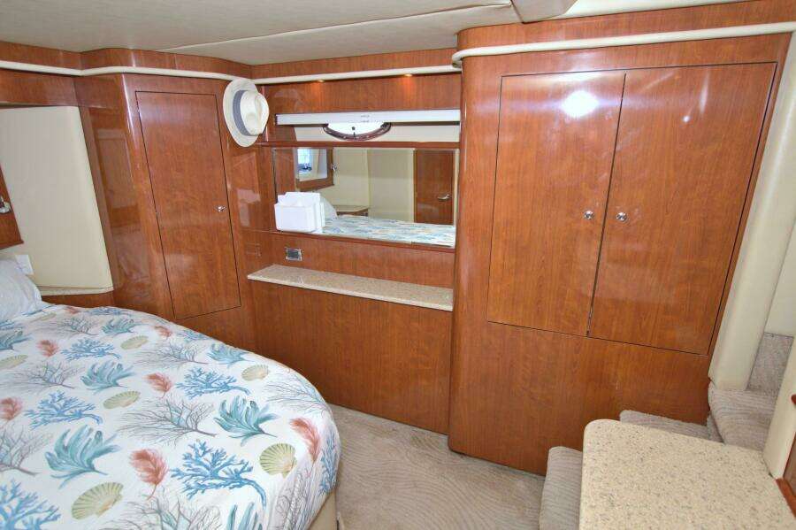 2003 Sea Ray 480 Motor Yacht