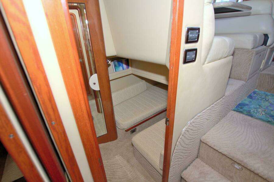 2003 Sea Ray 480 Motor Yacht