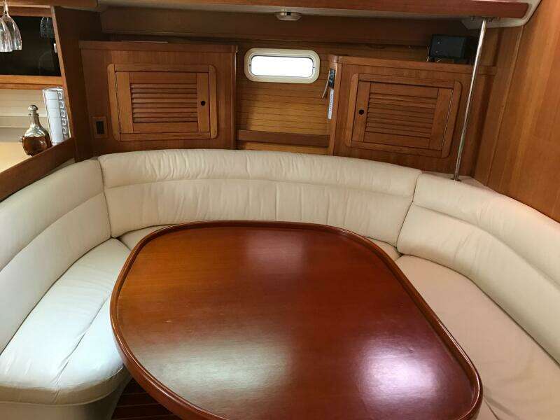 1995 Catalina 42 Mk II