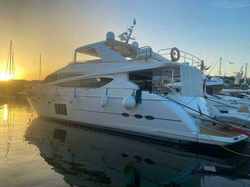 2011 Princess Yachts 