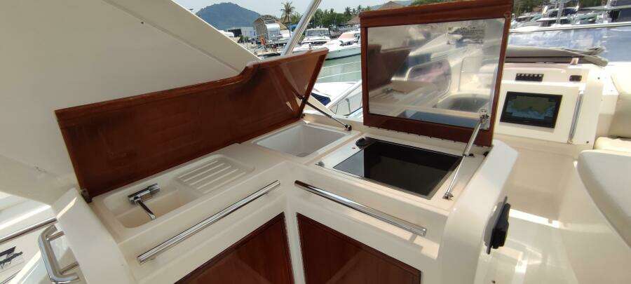 2011 Azimut 58 Fly