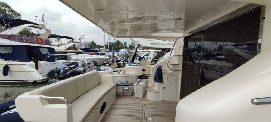 2011 Azimut 58 Fly
