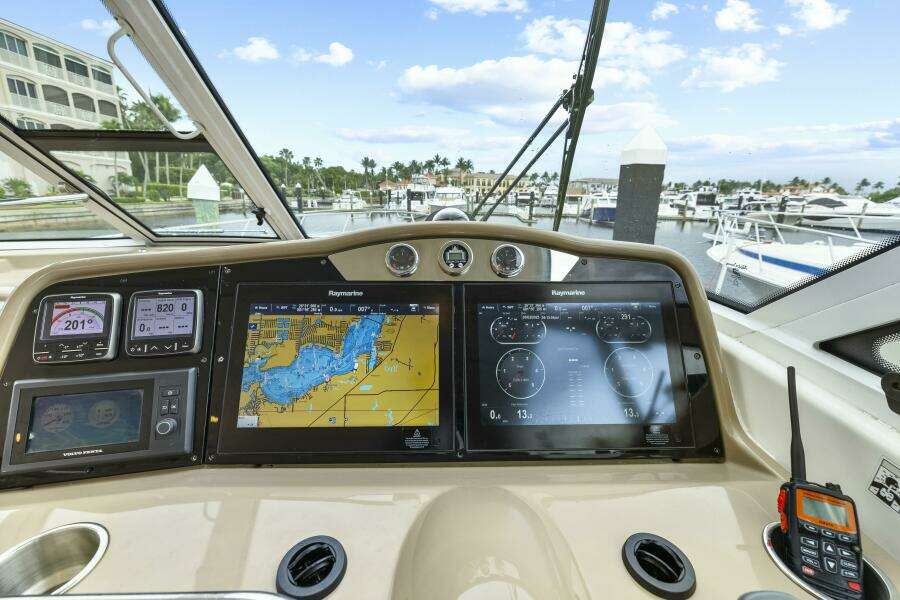 2016 Formula 45 Yacht