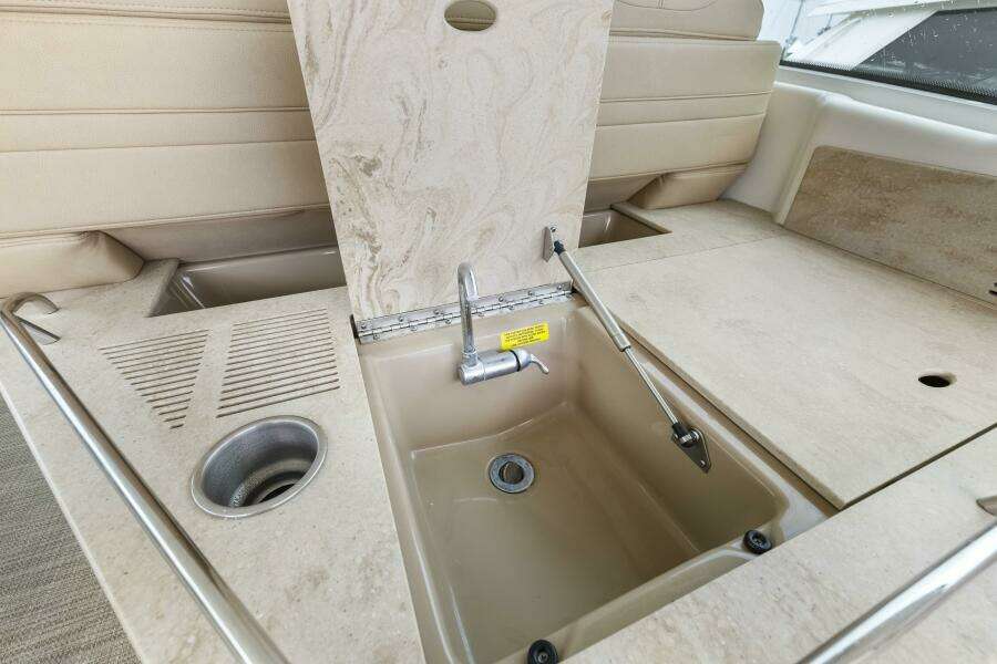 2016 Formula 45 Yacht