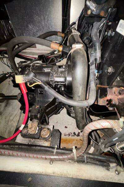 2001 Carver 396 Aft Cabin MY