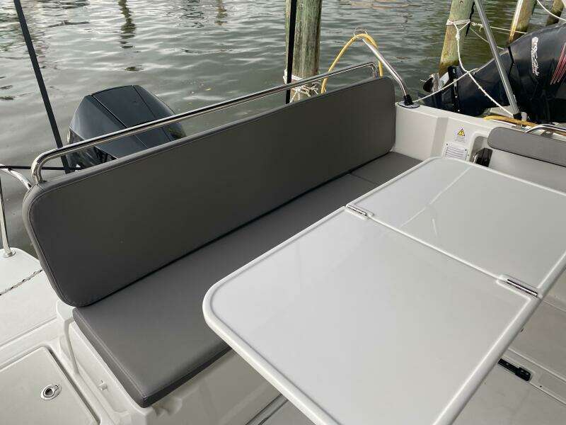 2023 Beneteau Antares 8