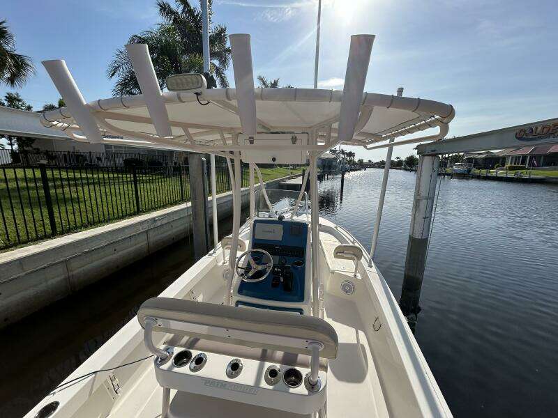 2019 Pathfinder 2200 CC